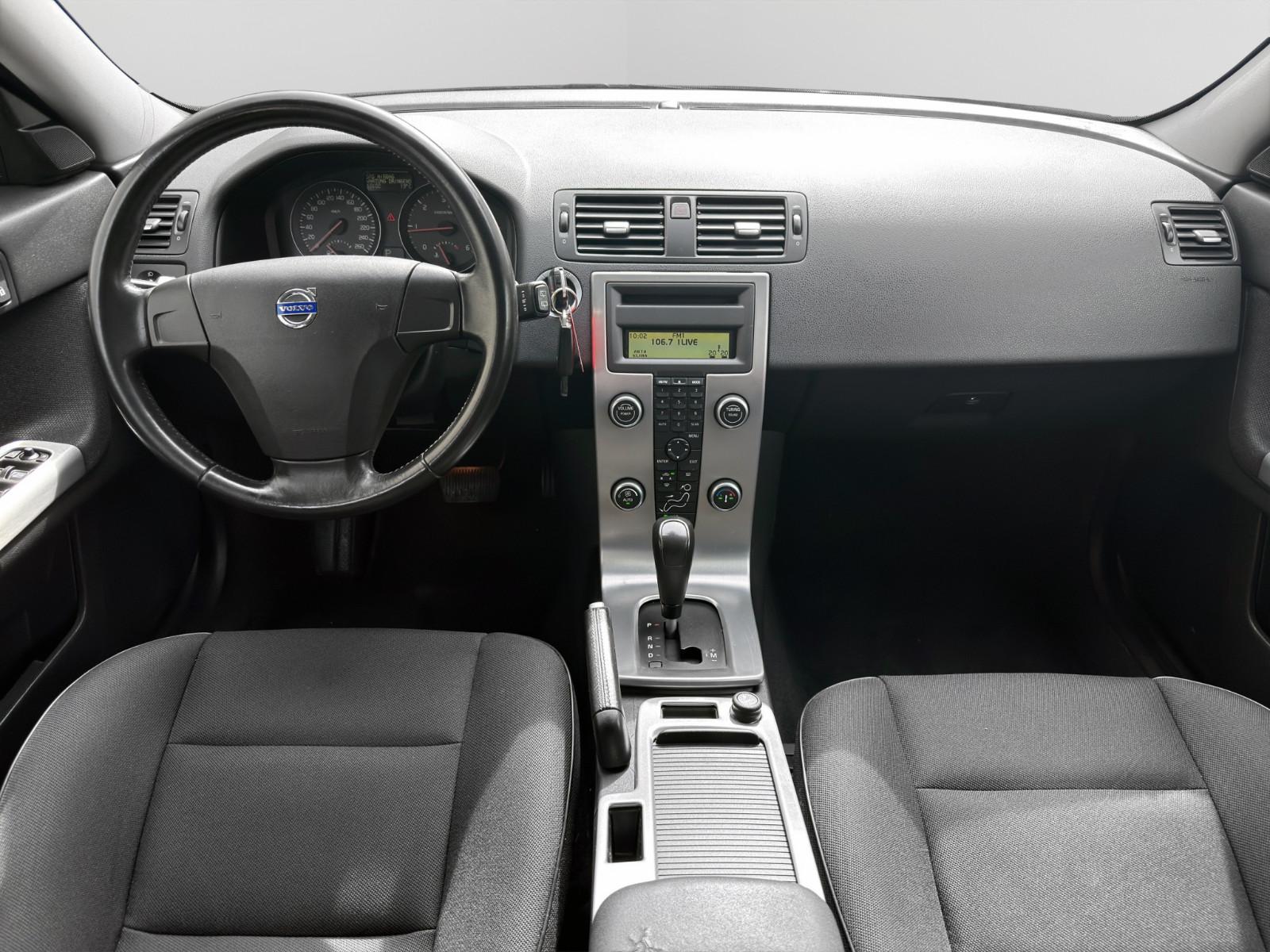 Volvo V50 2008 — photo 13