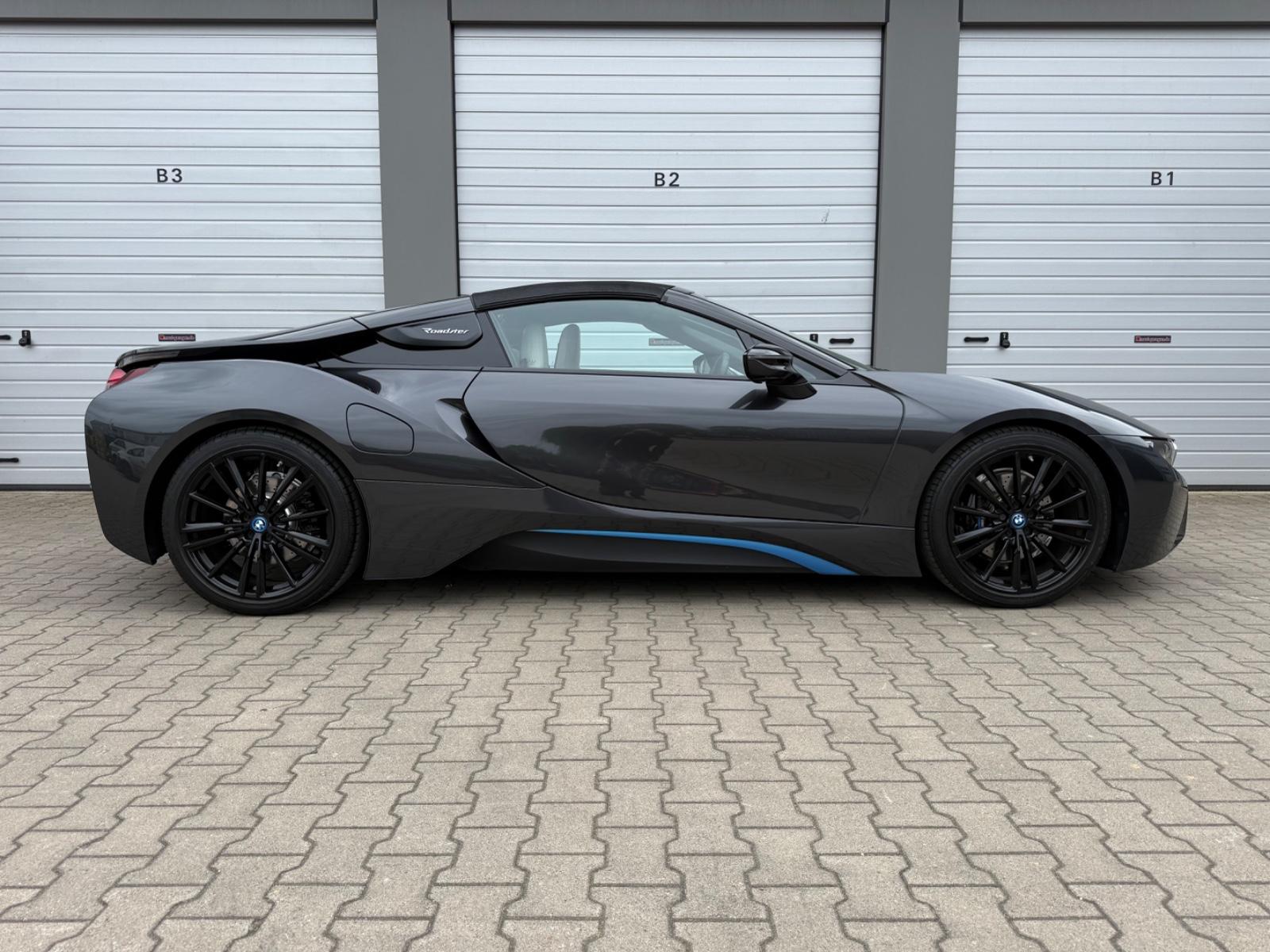BMW i8 Roadster First Edition+limited+ONE / 200!!!