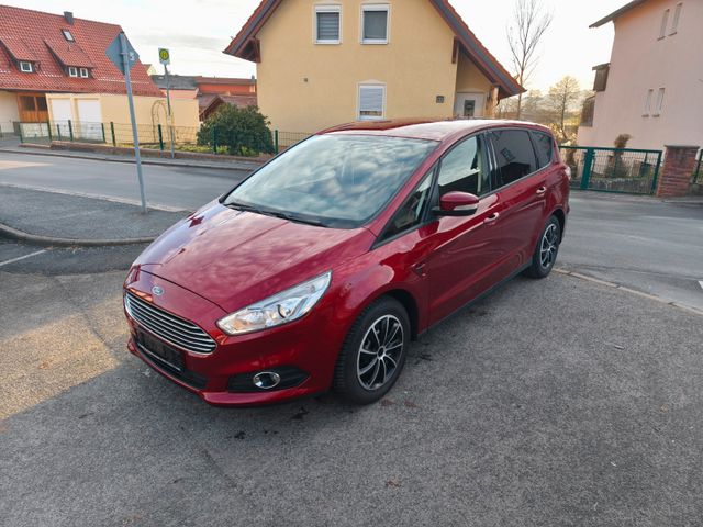 Ford S-Max 1,5 EcoBoost Titanium