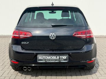 Volkswagen Golf - 6