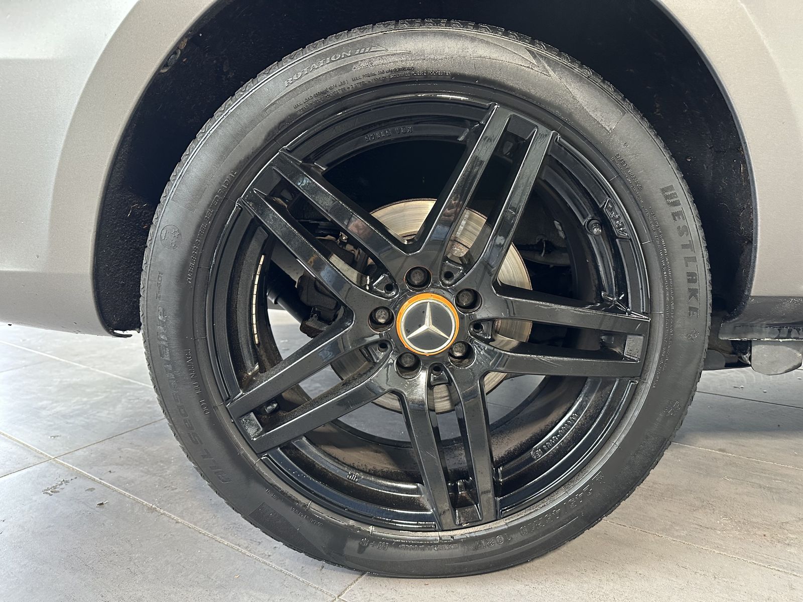 Fahrzeugabbildung Mercedes-Benz V 250 CDI Avantgarde NAV+LED+AHK+BURMESTER+360°+