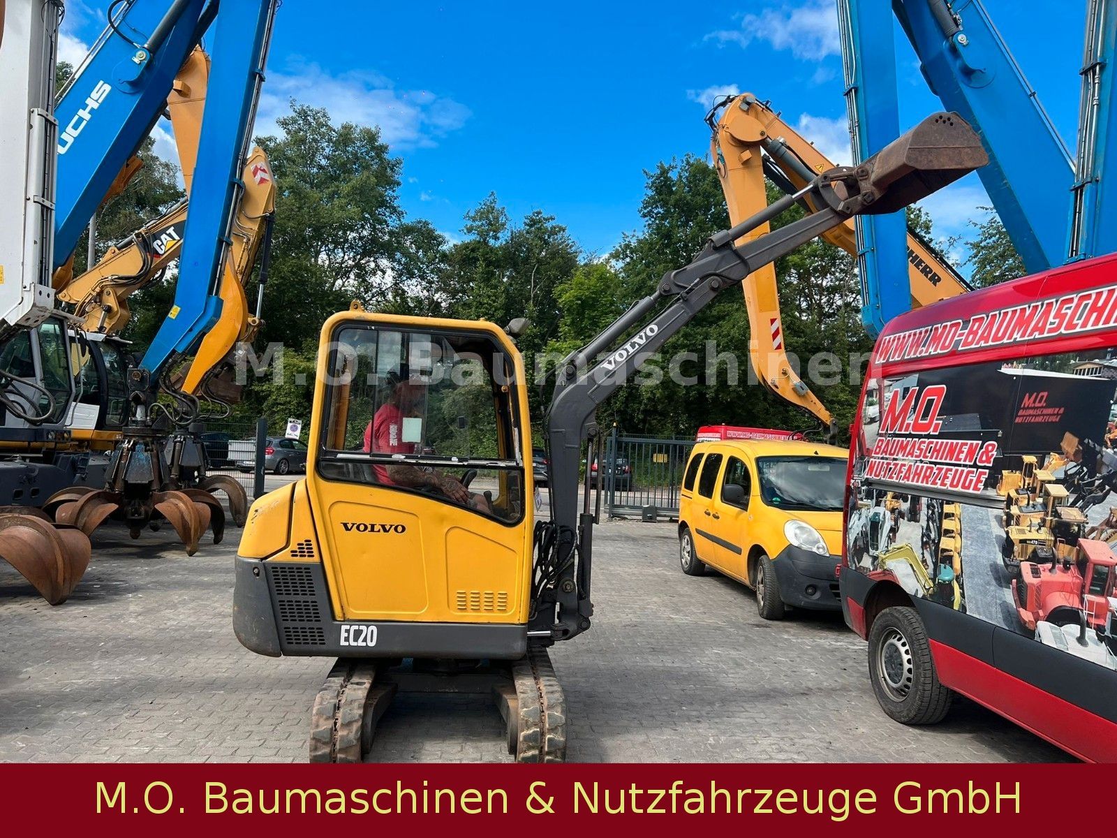 Fahrzeugabbildung Volvo EC 20 / Hammerline / 2 x Schaufel /