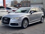 Audi A3 Sportback S-LINE*LEDER*R-KAMERA*AUTOMATIK* - : Kleinwagen, Sport