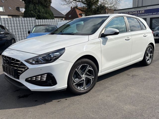 Hyundai i30 Trend / Automatik /  1A* / 3 Jahre Garantie