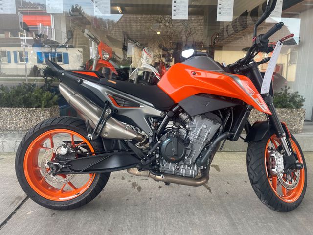 KTM 790 Duke