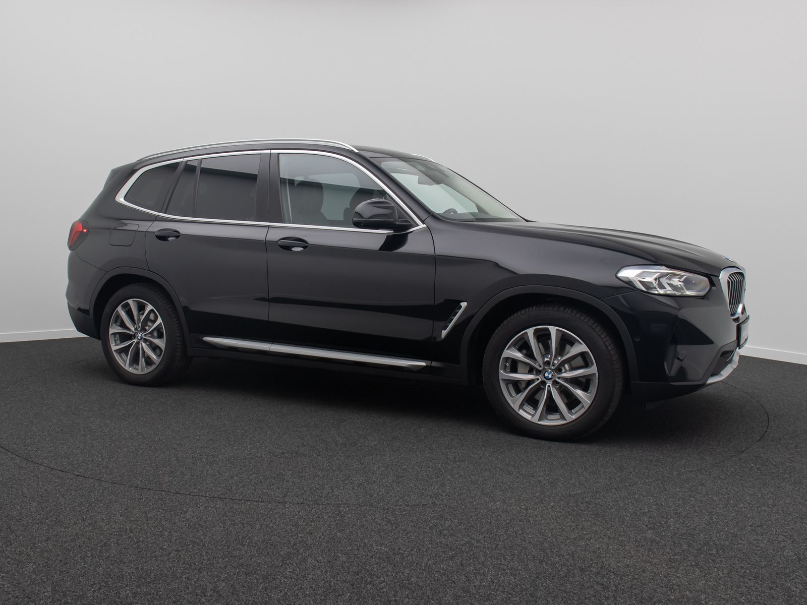 Fahrzeugabbildung BMW X3 xD30d 360°DriveAss DAB AHK Panorama Sportsitz