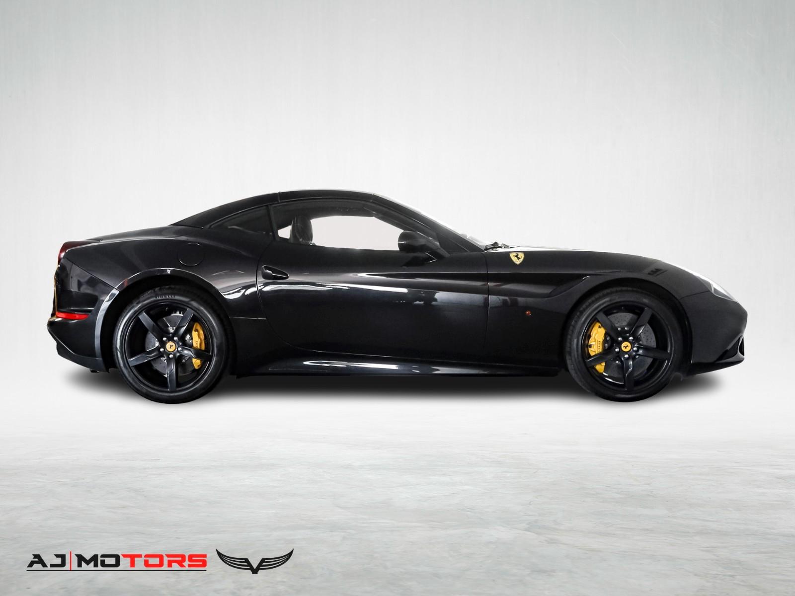FERRARI CALIFORNIA T