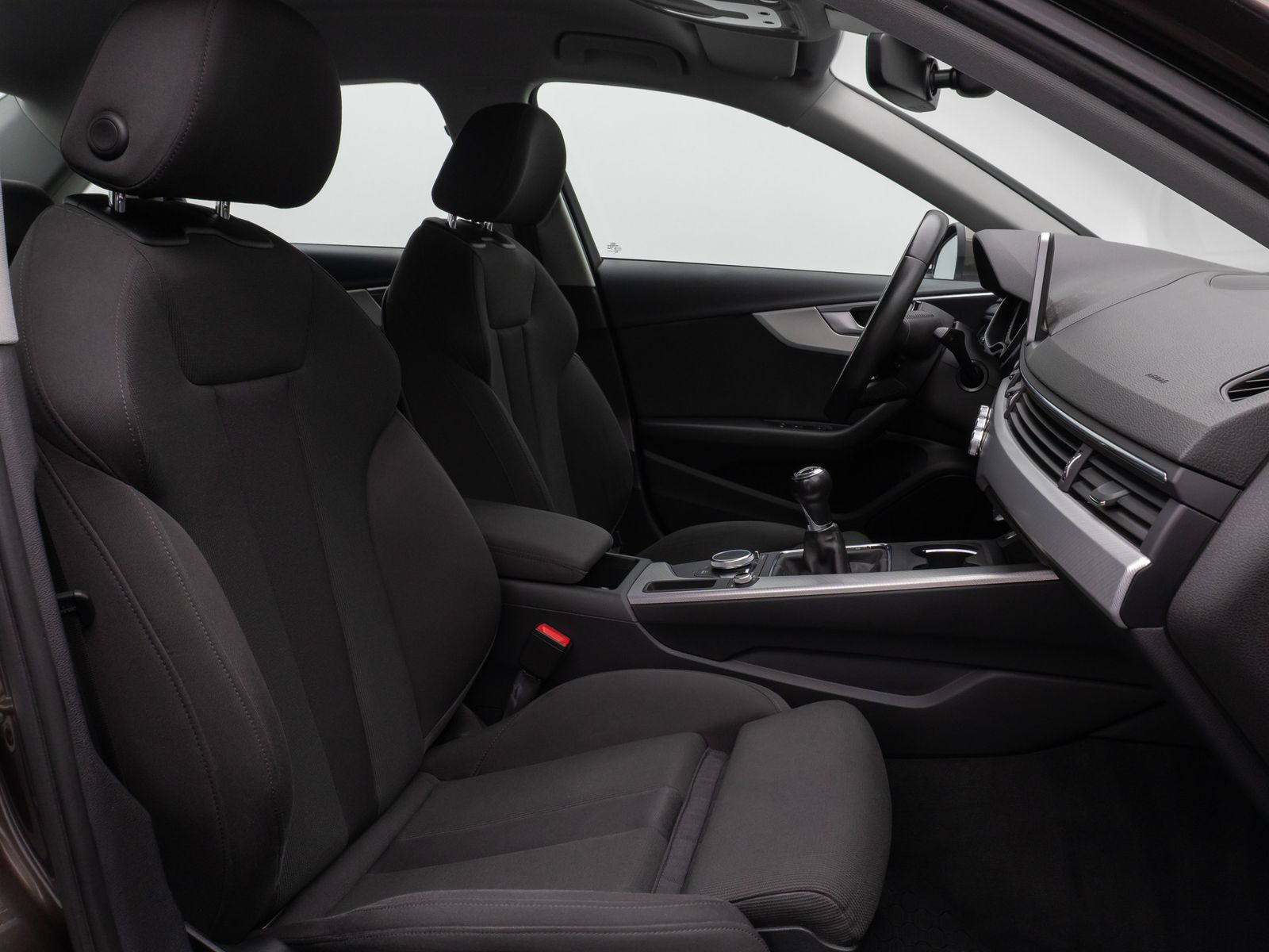 Fahrzeugabbildung Audi A4 2.0 TFSI Lim. Sport S Line Virtual AHK Tempom