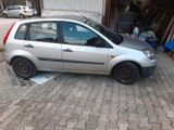 Ford Fiesta 1,3 L 69 PS zum Ausschlachten - Ford Fiesta aus 2006: 1.6