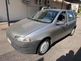 Fiat Punto 75 cat 5 porte ELX - Fiat Punto ELX mit Benzin-Antrieb