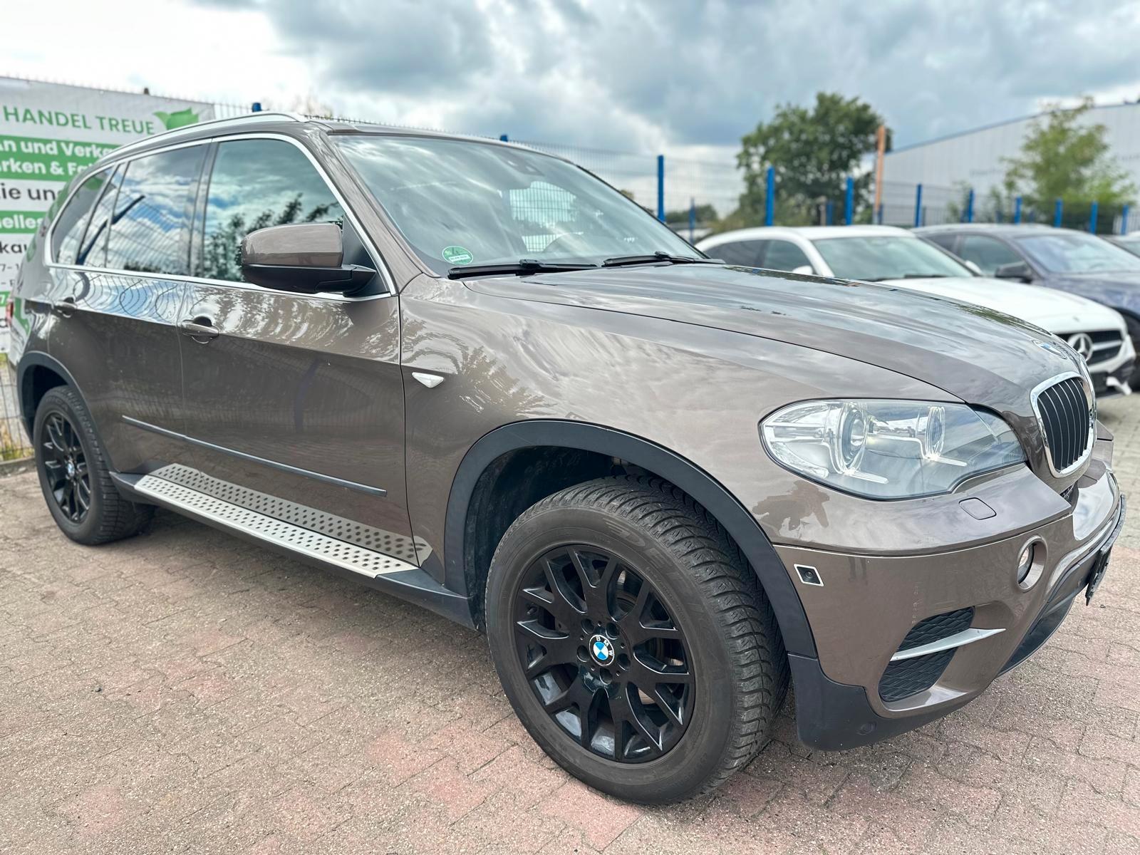 BMW X5 xDrive 30d HUD*360°*PANO*MEMORY*FOND-MONITOR