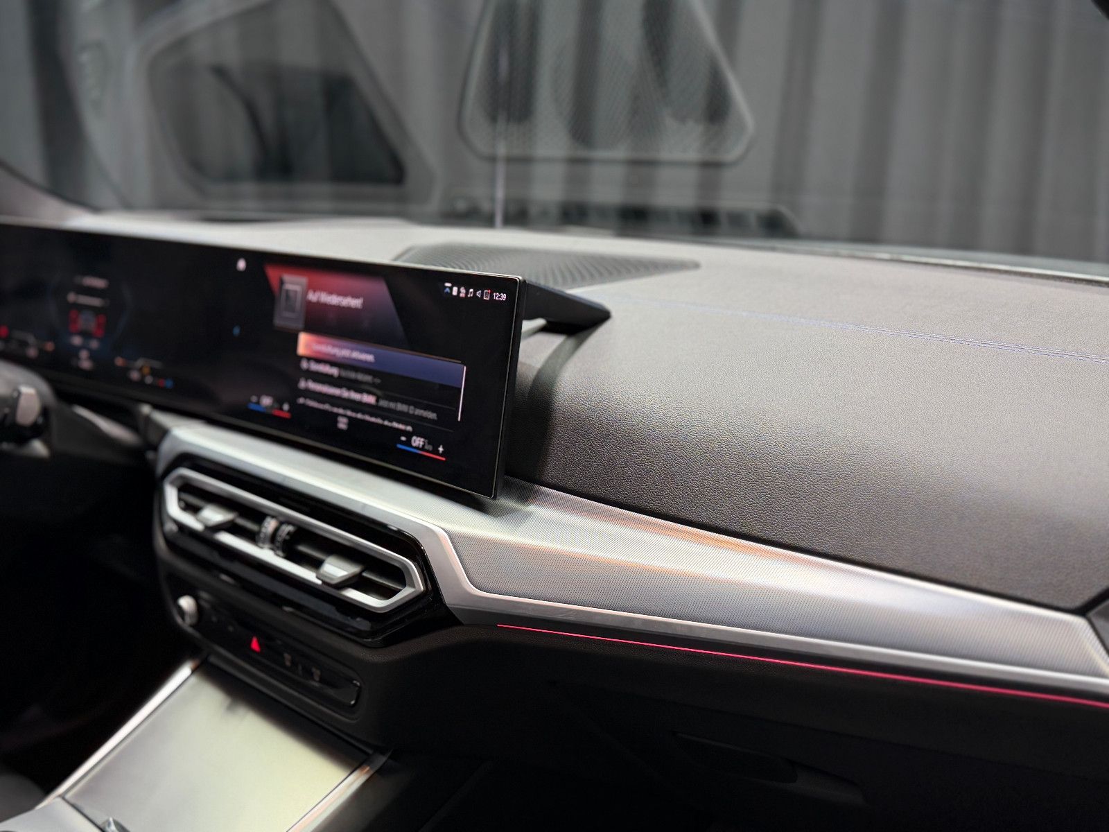 Fahrzeugabbildung BMW M340 i xDrive Limo|M-Sitze|360°|H&K|HuD|VOLL