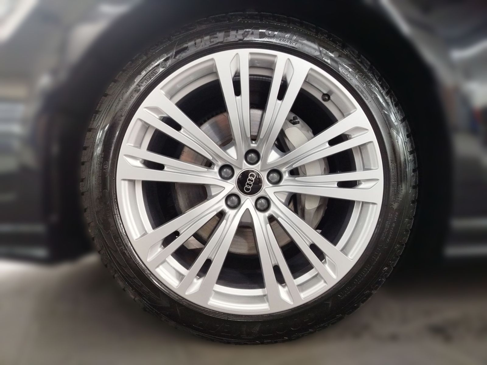 Audi A8 - Bild 3
