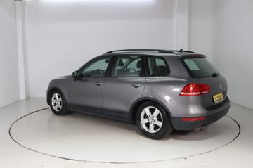 Volkswagen Touareg - 7