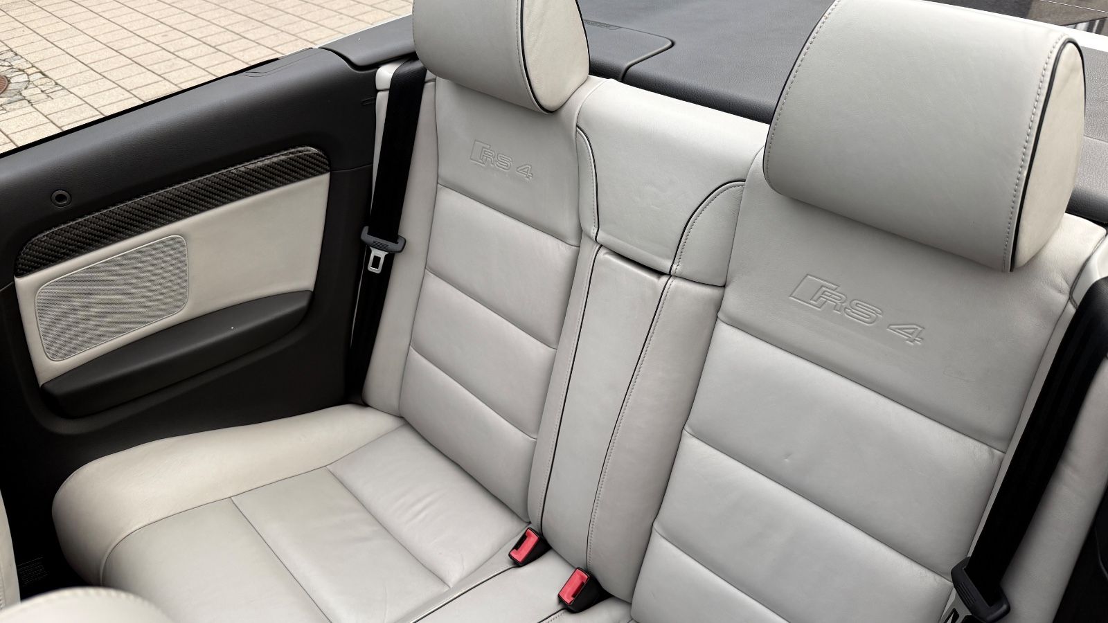 Fahrzeugabbildung Audi RS4 Cabrio*Top Zustand*Scheckheft*Sammler