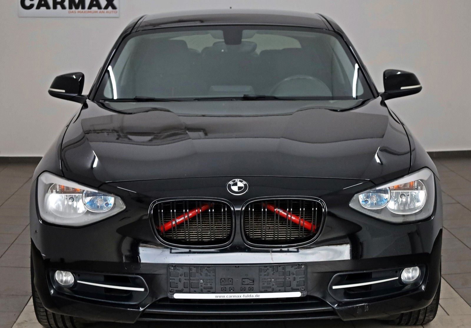 Fahrzeugabbildung BMW 118i Lim. 5-trg. Sport Line SH,PDC,SR+WR