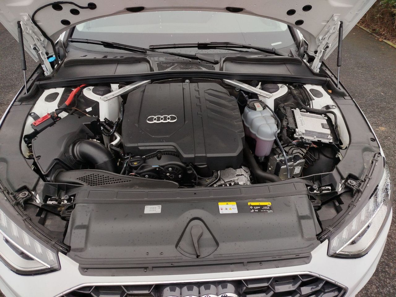 Fahrzeugabbildung Audi A4 Avant S line 40 TFSI 150(204) kW(PS) S tronic