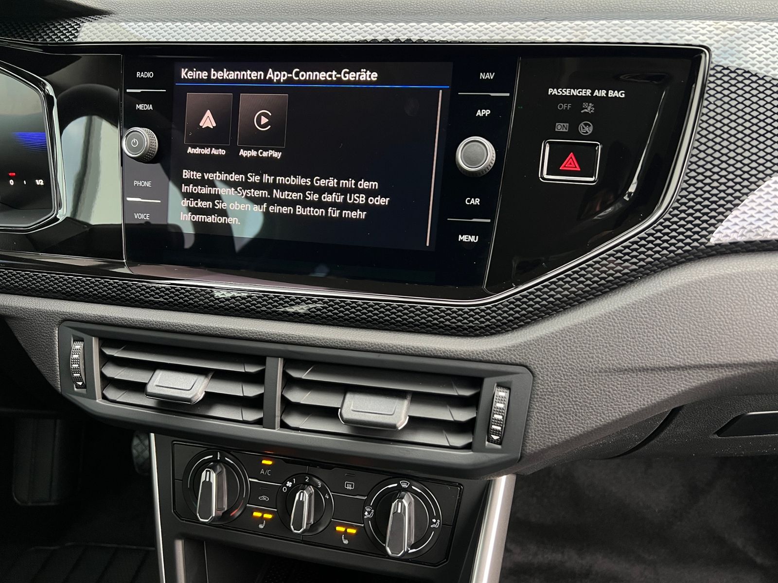 Fahrzeugabbildung Volkswagen Polo Life 1.0 TSI DSG *LED, Klima, App-Connect,