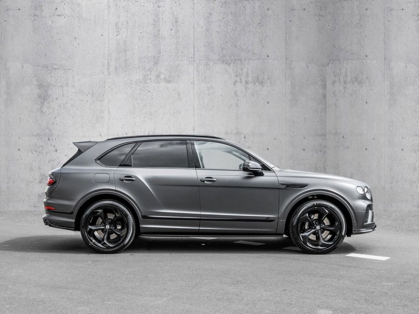 Bentley Bentayga S V8 Anthracite Satin, 4 + 1 Seat Confi imagem 3