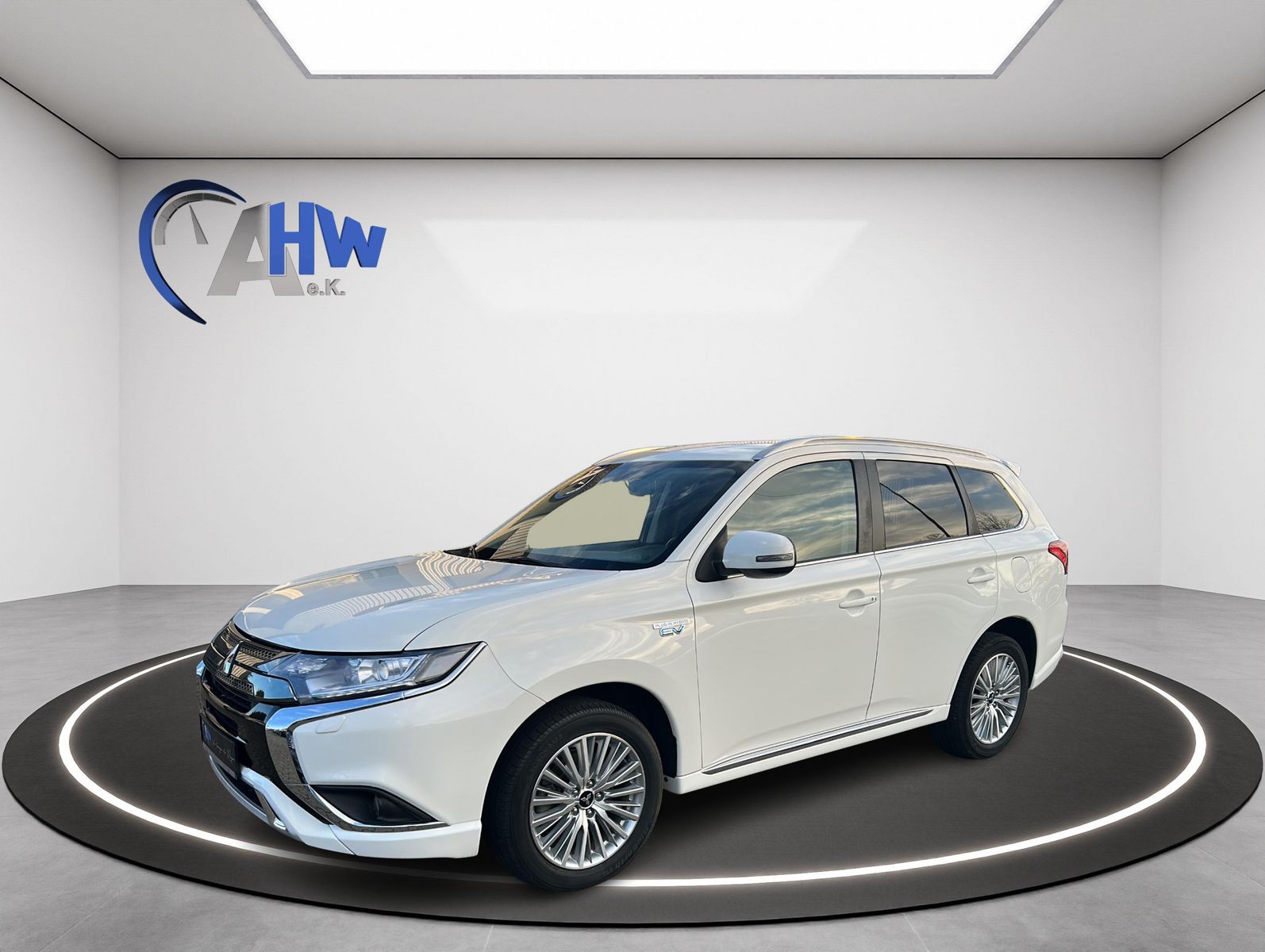 Fahrzeugabbildung Mitsubishi Outlander 2.4 Plug-In Hybrid