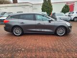 Ford Focus Turnier Titanium*TOP AUSSTATTUNG*GEPFLEGT* - Ford Focus Titanium mit Diesel-Antrieb