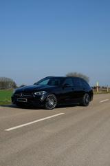 Mercedes-Benz C 300 4MATIC T-Modell | AMG | Pano | AHK | 360° - Mercedes-Benz C 300 in Aachen