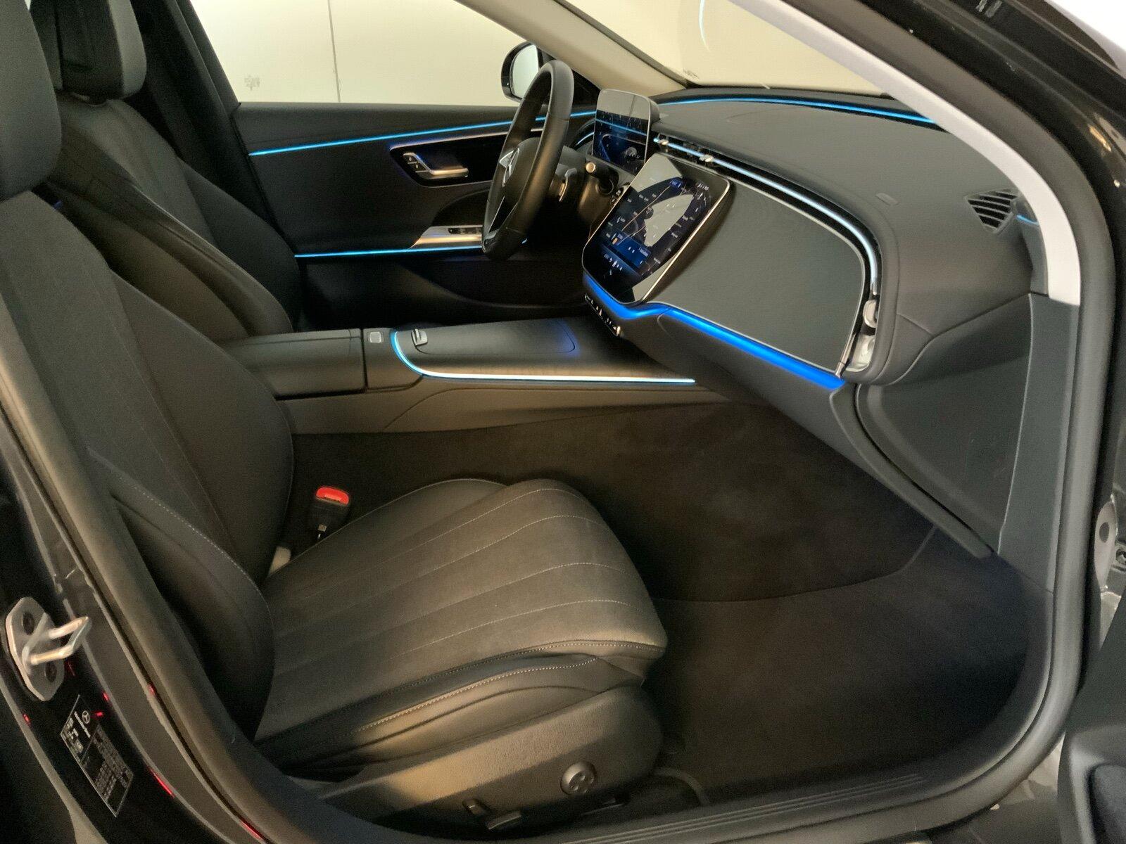 Mercedes-Benz E 220 d T AVANTGARDE AHK DISTRONIC KEYLESS RüKam