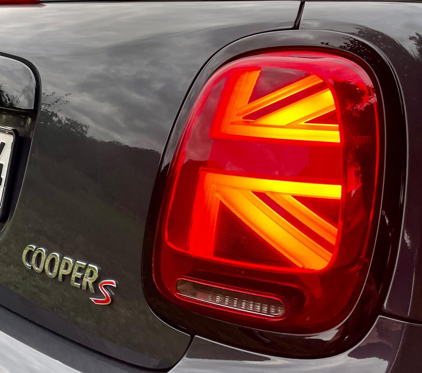 MINI Cooper S Cabrio JCW AC-SCHNITZER F57 Union Flag