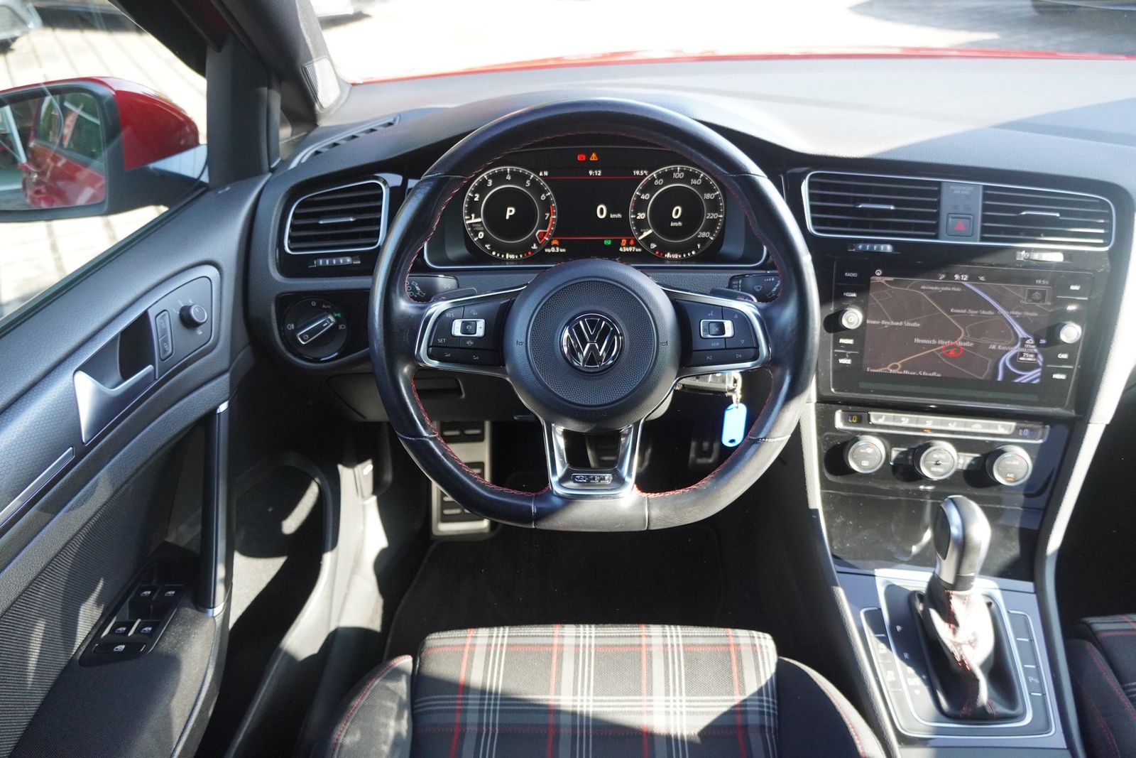 Volkswagen Golf VII 2.0 GTI Performance LED Navi ACC Kamera foto 11