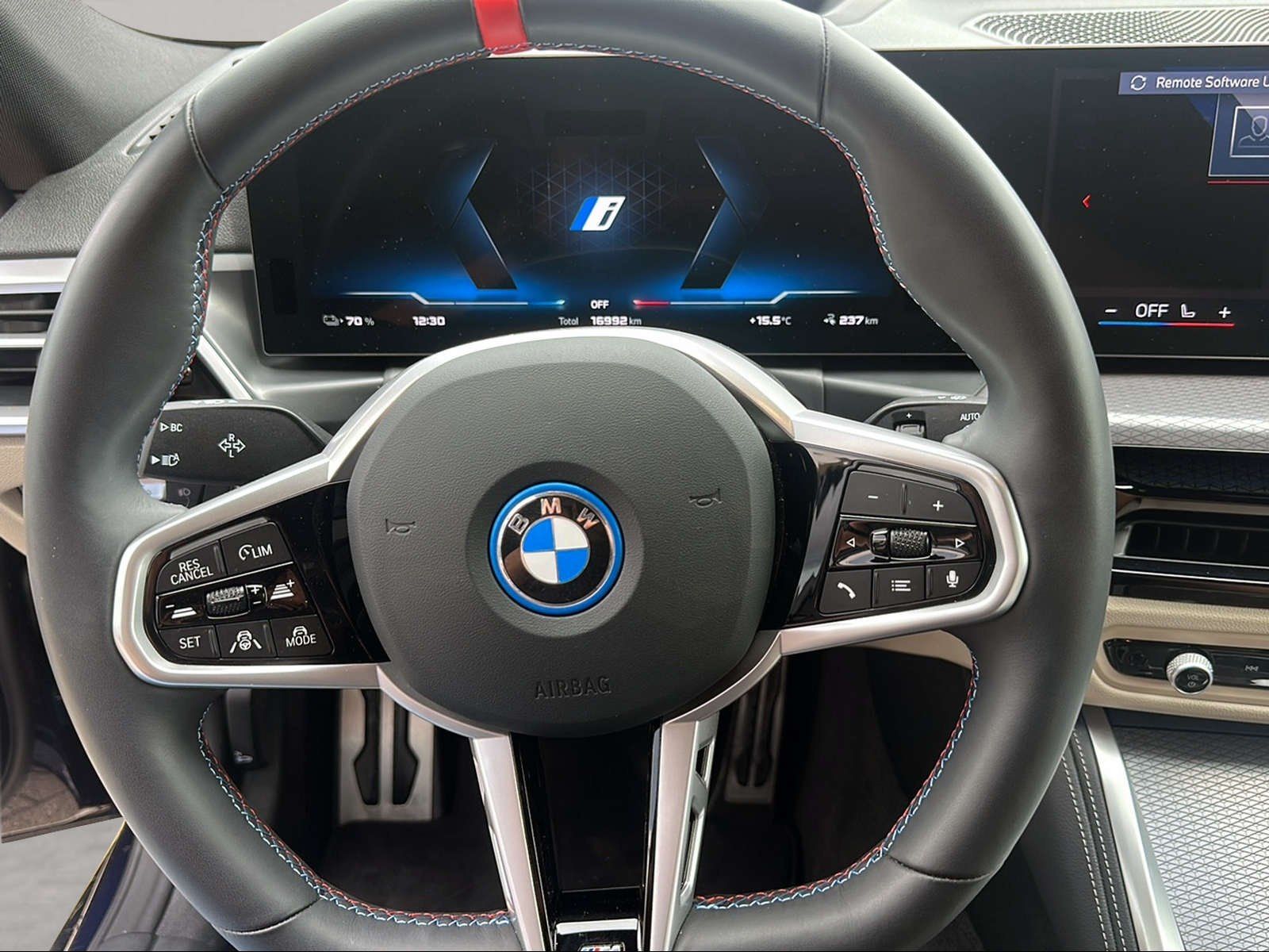 BMW i4 - Bild 15