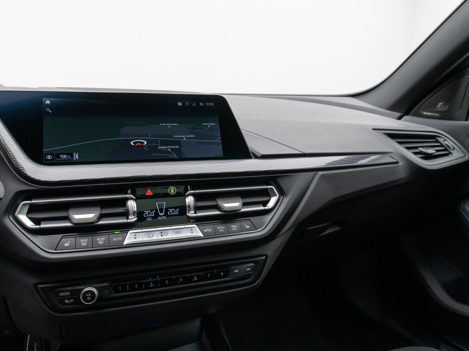 Fahrzeugabbildung BMW 220i Gran Coupé xDr M Sport Panorama Kamera H/K
