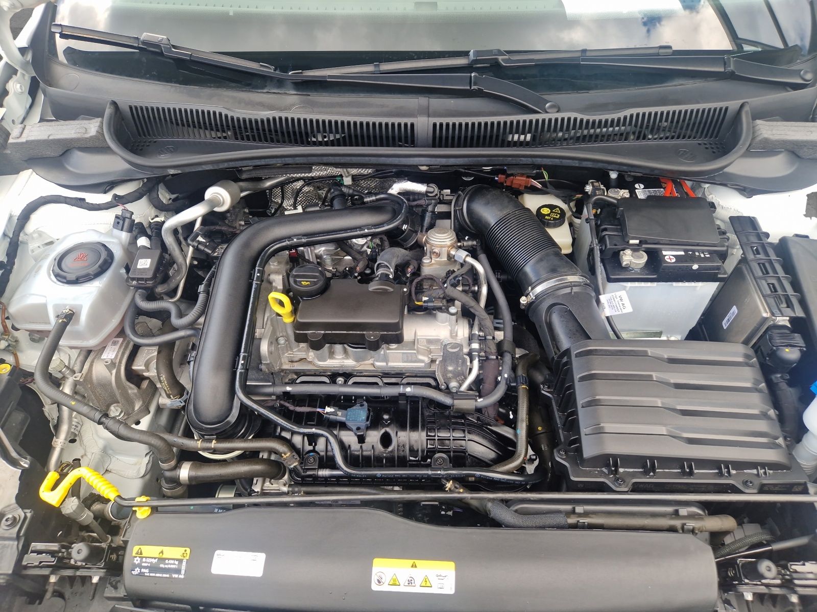 Fahrzeugabbildung Volkswagen Taigo Life TSI LED SH DAB+ PDC
