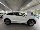 Volkswagen Touareg 3.0 TSI Elegance 4Motion eHybrid SUPER - Volkswagen Touareg in Hamm