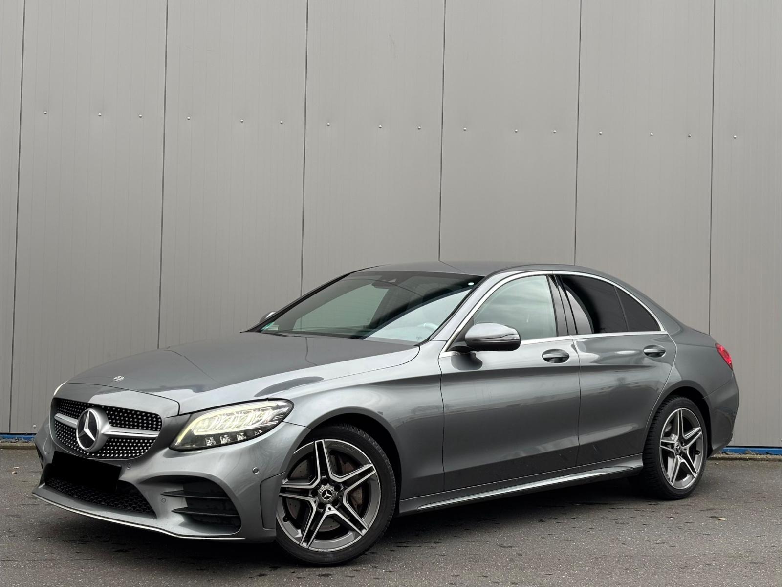 Mercedes-Benz C 300 AMG-LINE Facelift Autom.