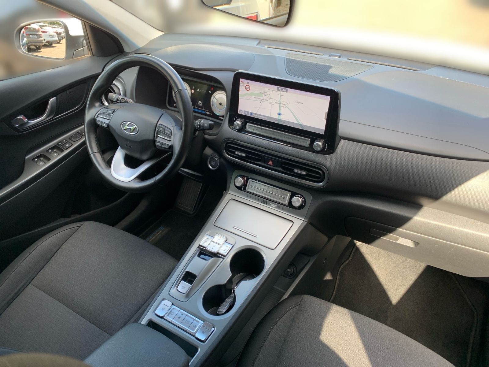 Fahrzeugabbildung Hyundai KONA Edition 30+ 11 kW Navi 1Hd