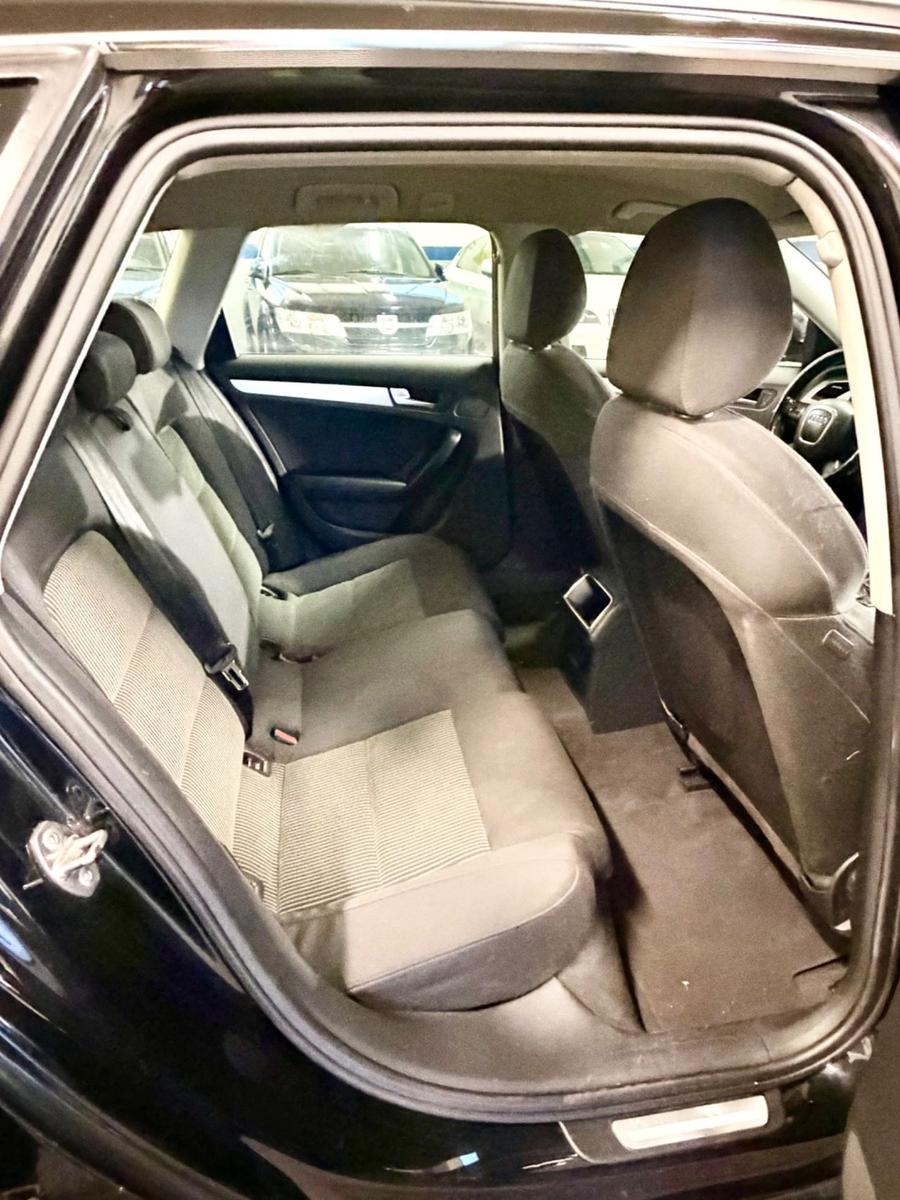Audi A4 2009 — photo 10