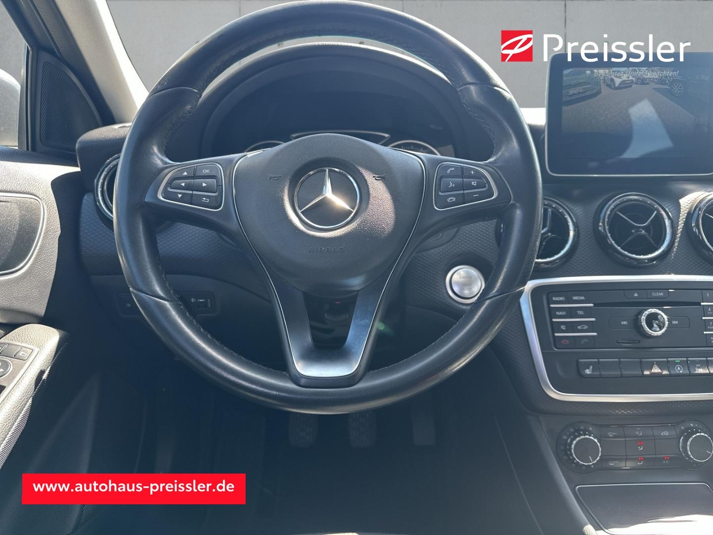 Mercedes-Benz A 250 BlueEfficiency Standard Navi SHZ Keyless S
