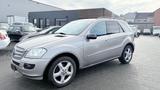 Mercedes-Benz ML 320 CDI mit Anhängerkupplung 3,5t - graue Mercedes-Benz ML 320