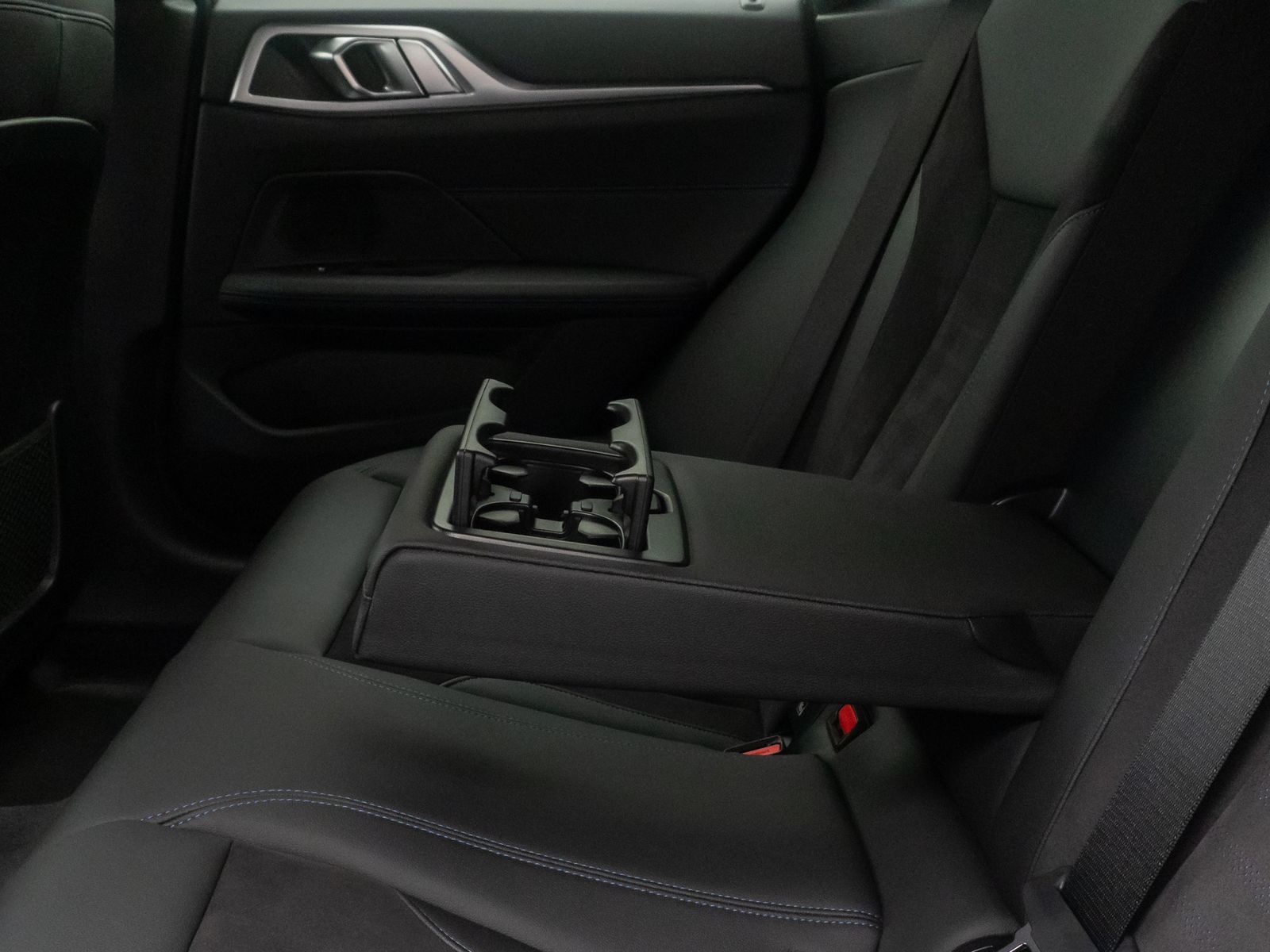Fahrzeugabbildung BMW 420 Gran Coup&eacute; MSport Kamera DAB AHK HiFi 18Zoll