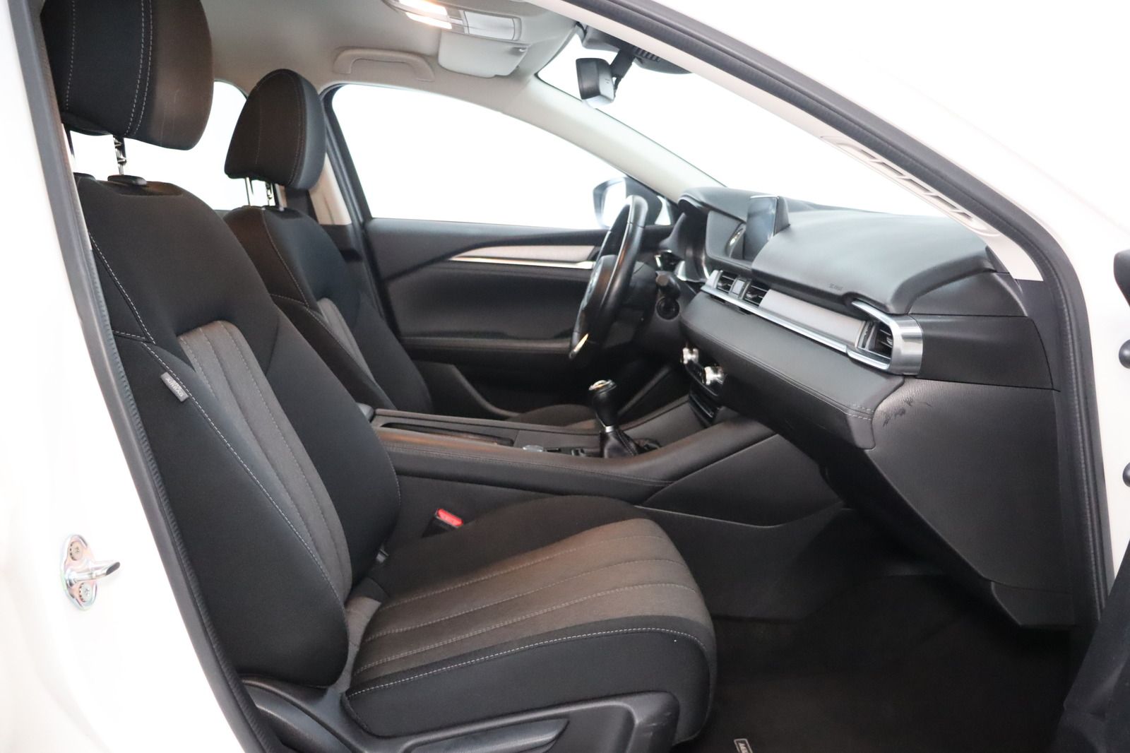 Fahrzeugabbildung Mazda 6 Kombi 1. Hand * Mwst. ausw. * HUD * Sitzhzg.