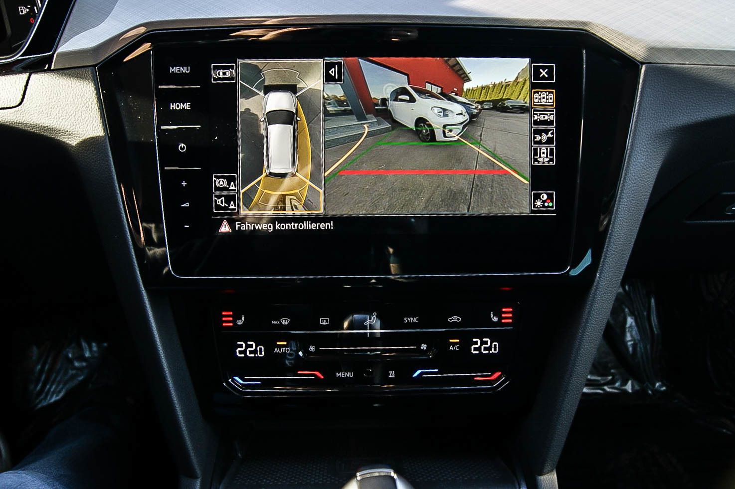 Fahrzeugabbildung Volkswagen Passat Variant HYBRID GTE iQ HEAD-UP ACC WINTER