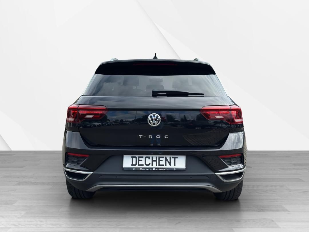 Fahrzeugabbildung Volkswagen T-ROC Sport 1.5l,110 KW,Sport, Deep Black Perlef