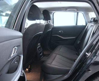 BMW 318 - 12