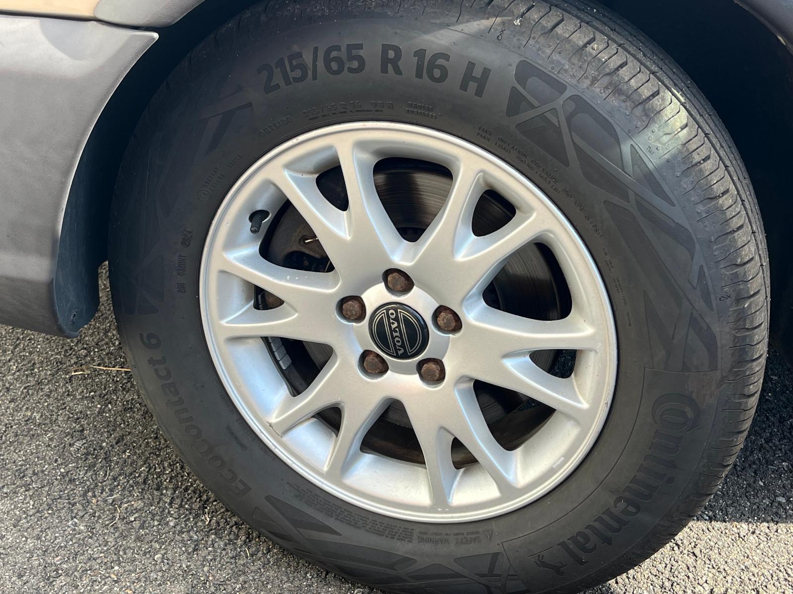 Volvo XC70 2004 — photo 20