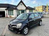 Renault Twingo Limited NAVI*TEMPO*PDC*8X-BEREIFT*1.HAND! - Renault Twingo in Rostock