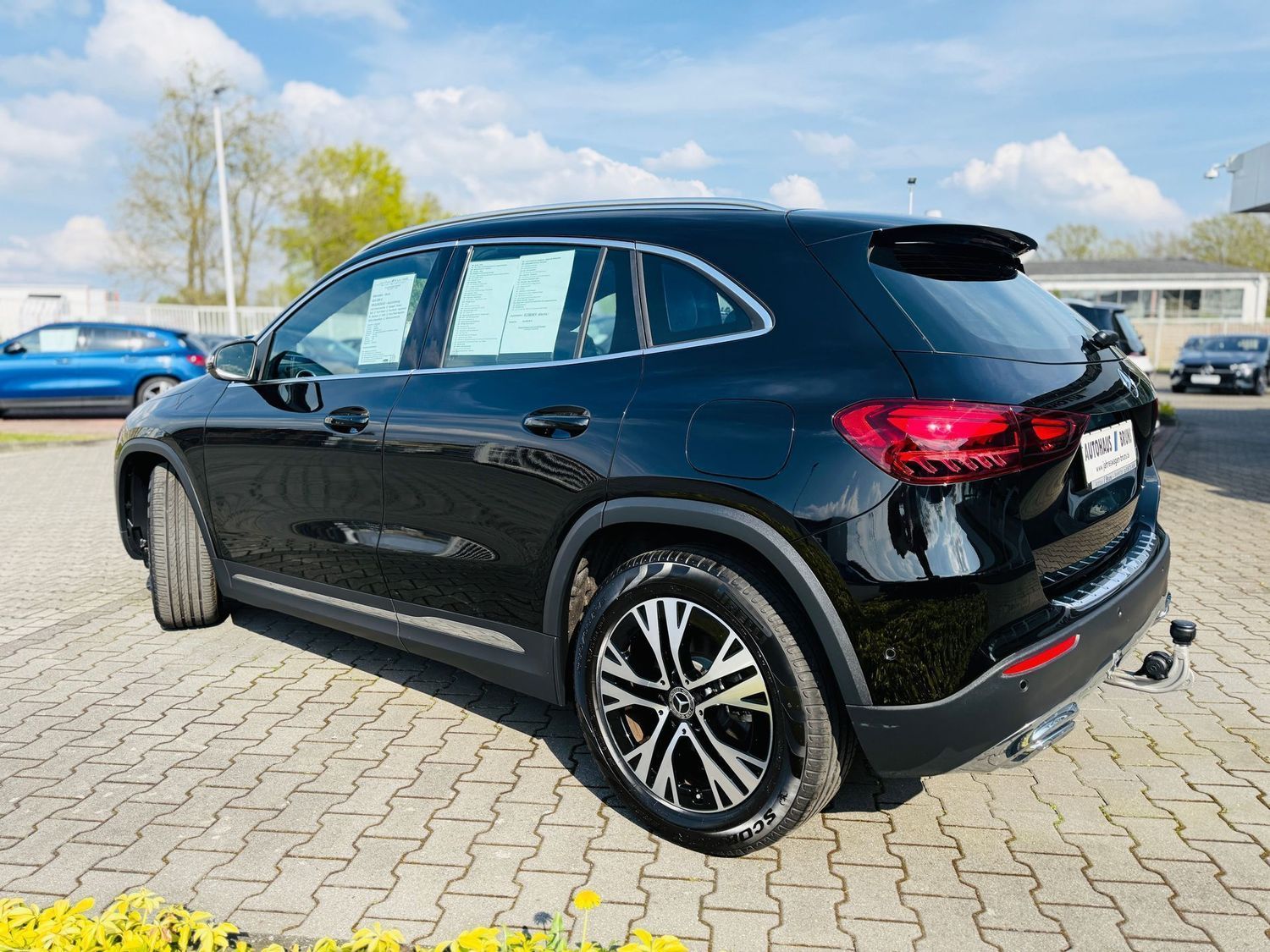 Fahrzeugabbildung Mercedes-Benz GLA 200 d PROGRESSIVE, AHK schw., LED, RFK, PTS,