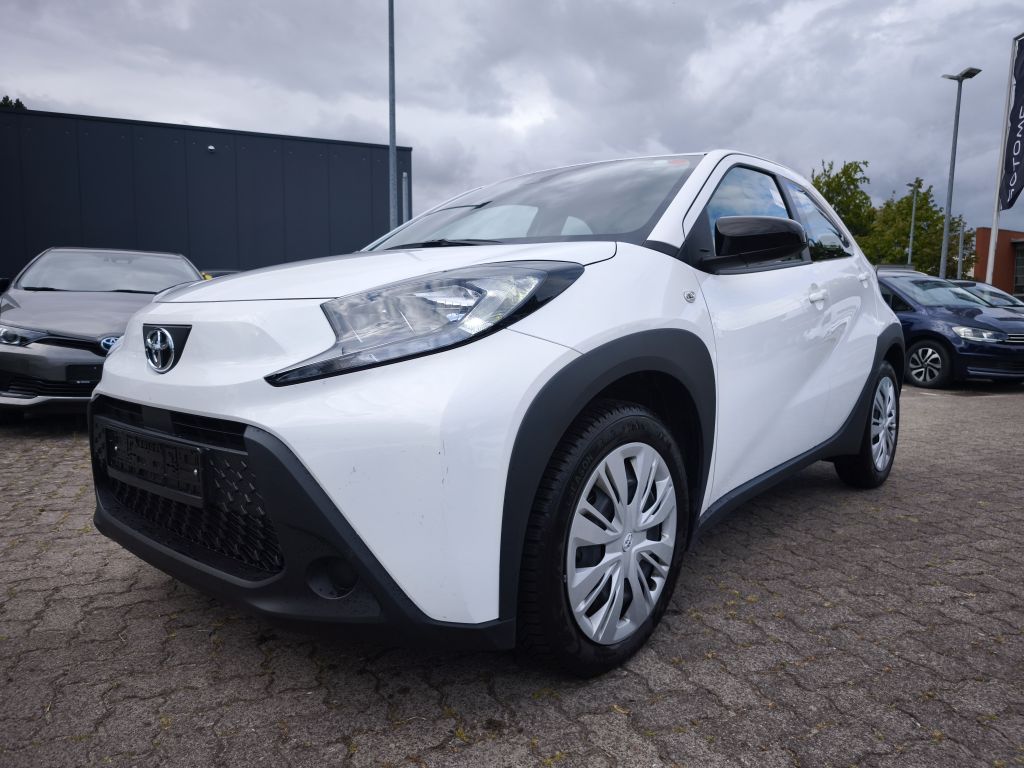 Image of Toyota Aygo (X)
