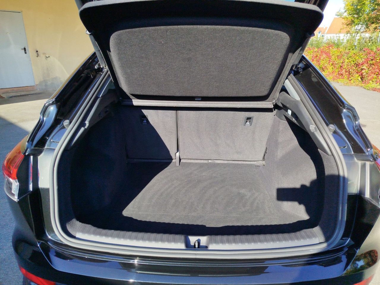 Fahrzeugabbildung Audi Q4 e-tron 40 Sportback 150 kw