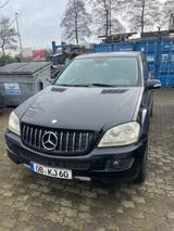 Mercedes-Benz ML 320 CDI 4MATIC - - Mercedes-Benz ML 320 in Duisburg