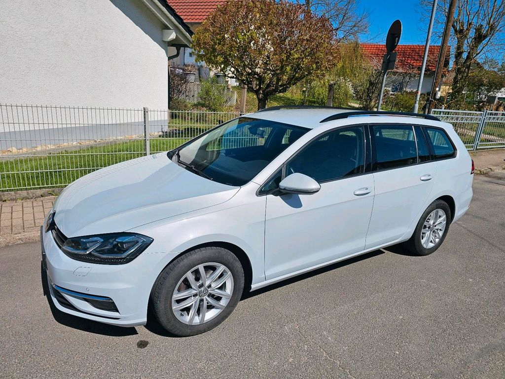 Image of Volkswagen Golf